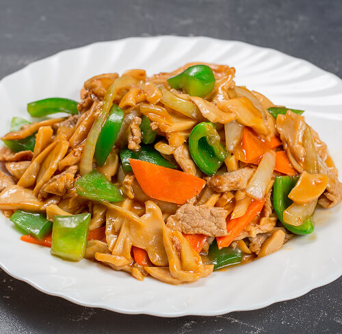 50 Шампиньоны со свининой и овощами